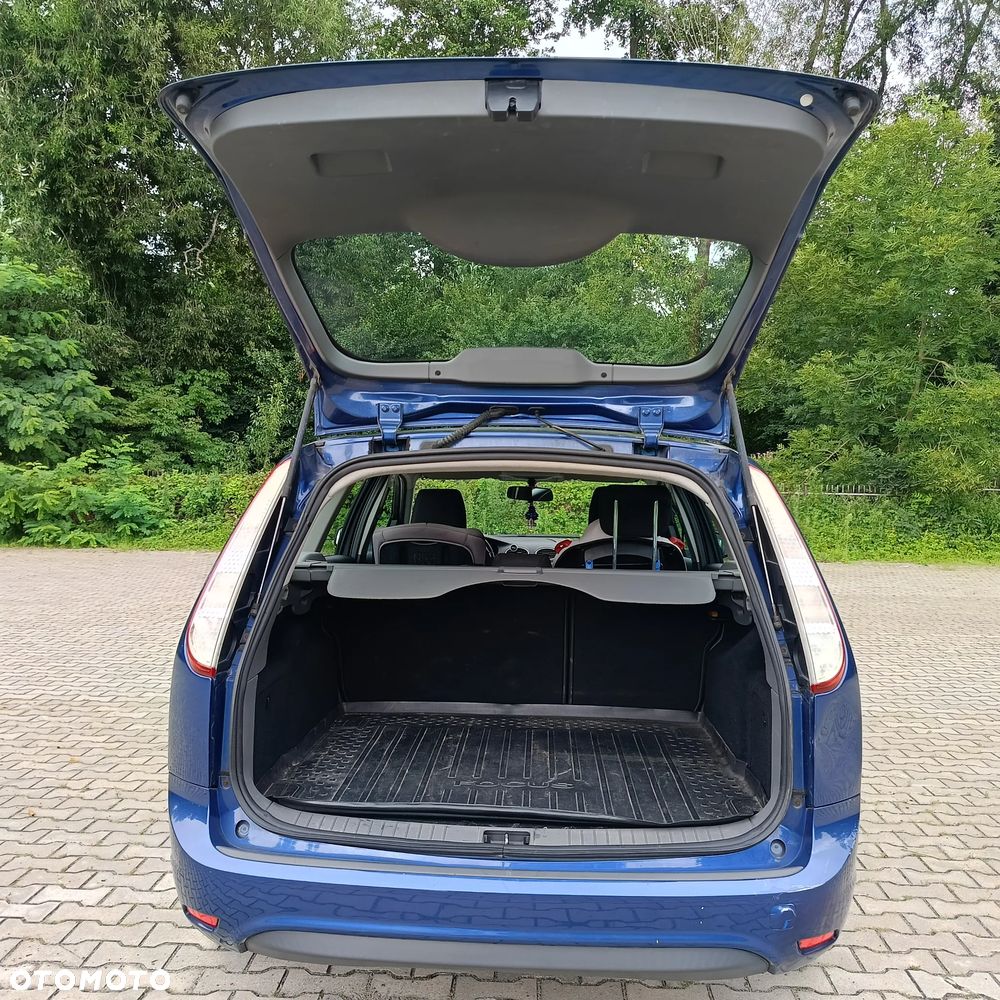 Ford Focus 1.8 Style - 8