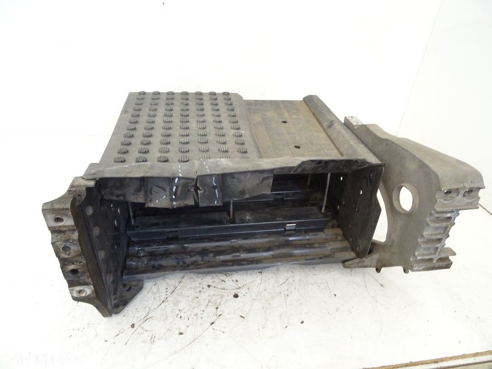 PODSTAWA AKUMULATORA  RENAULT TRUCKS T 2013 - 2022 460P LOW 338 kW [460 KM] 6x2 2013 - 2