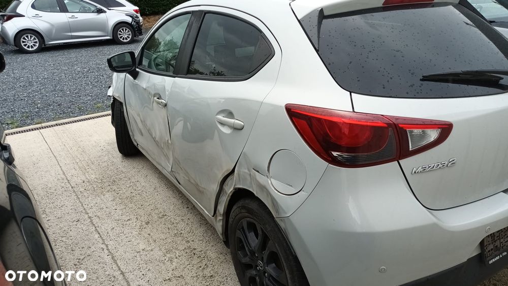 Mazda 2 SKYACTIV-G 90 Exclusive-Line - 4
