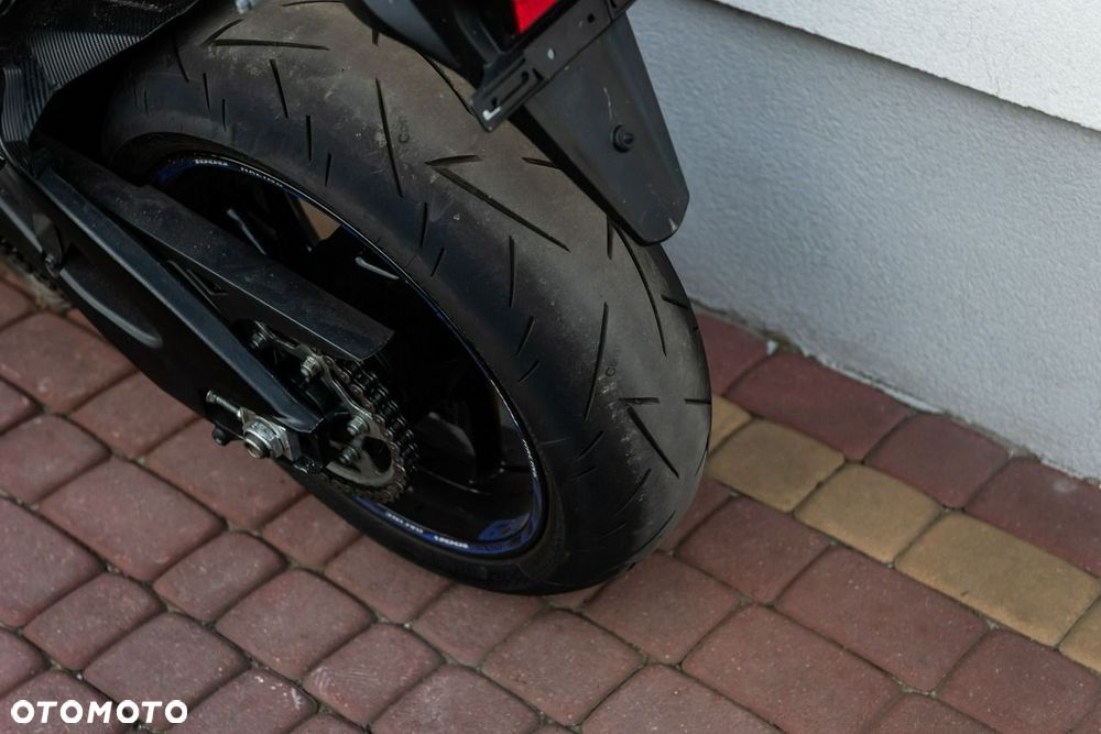 Suzuki GSX - 9