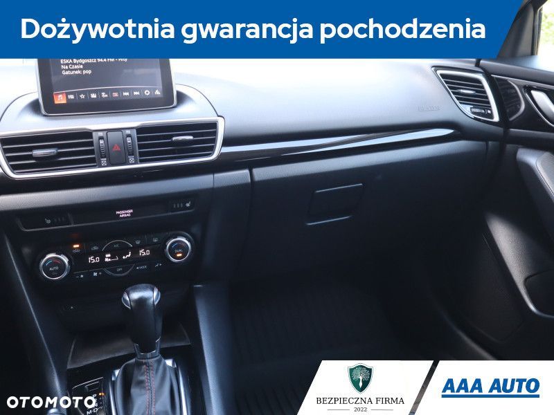 Mazda 3 - 10
