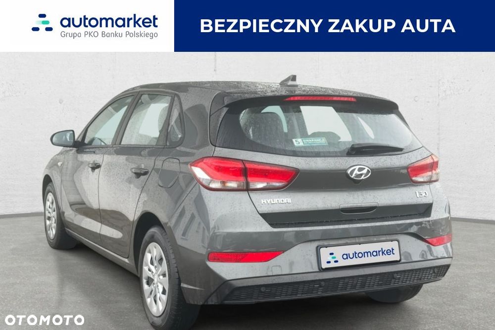 Hyundai i30 1.5 DPI Classic + - 7