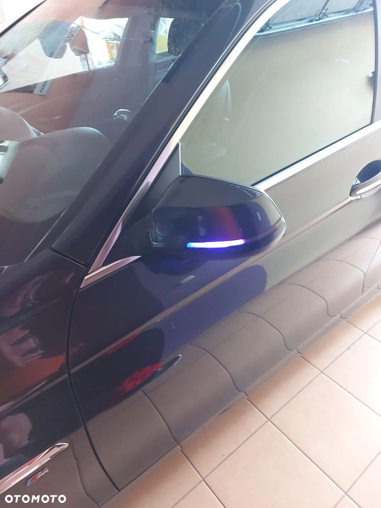 BMW Seria 5 520d xDrive - 10