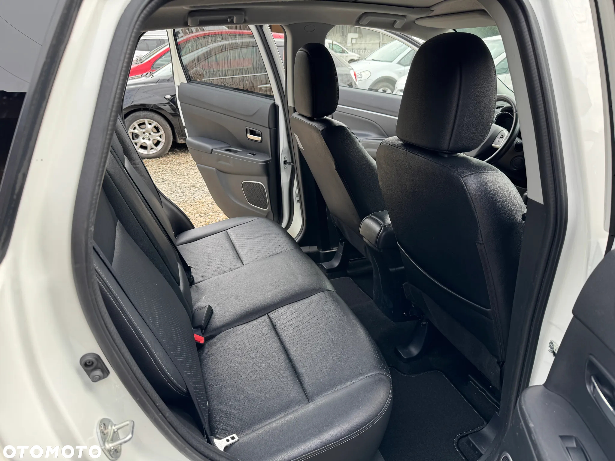 Mitsubishi ASX 1.8 DID Invite 4WD - 12