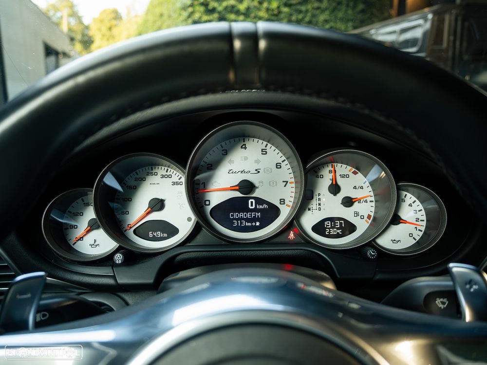 Porsche 911 (997) Turbo S PDK - 32