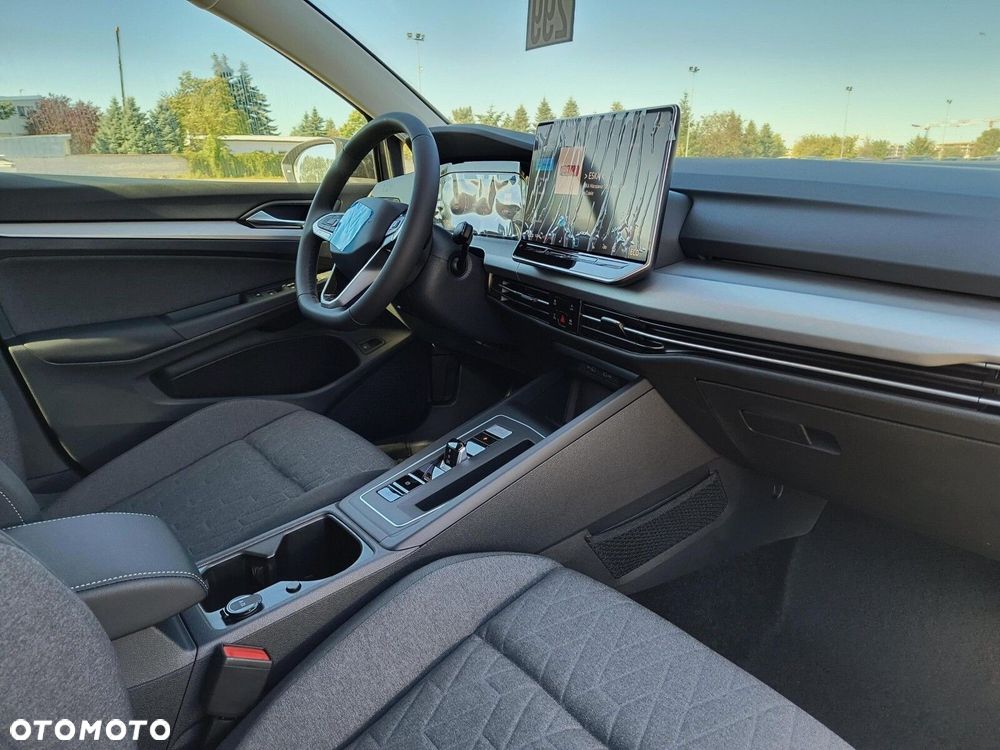 Volkswagen Golf - 9