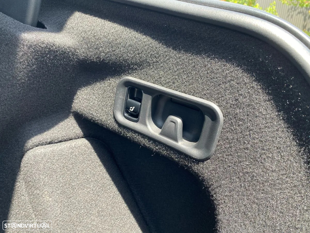 Mercedes-Benz E 220 d - 27