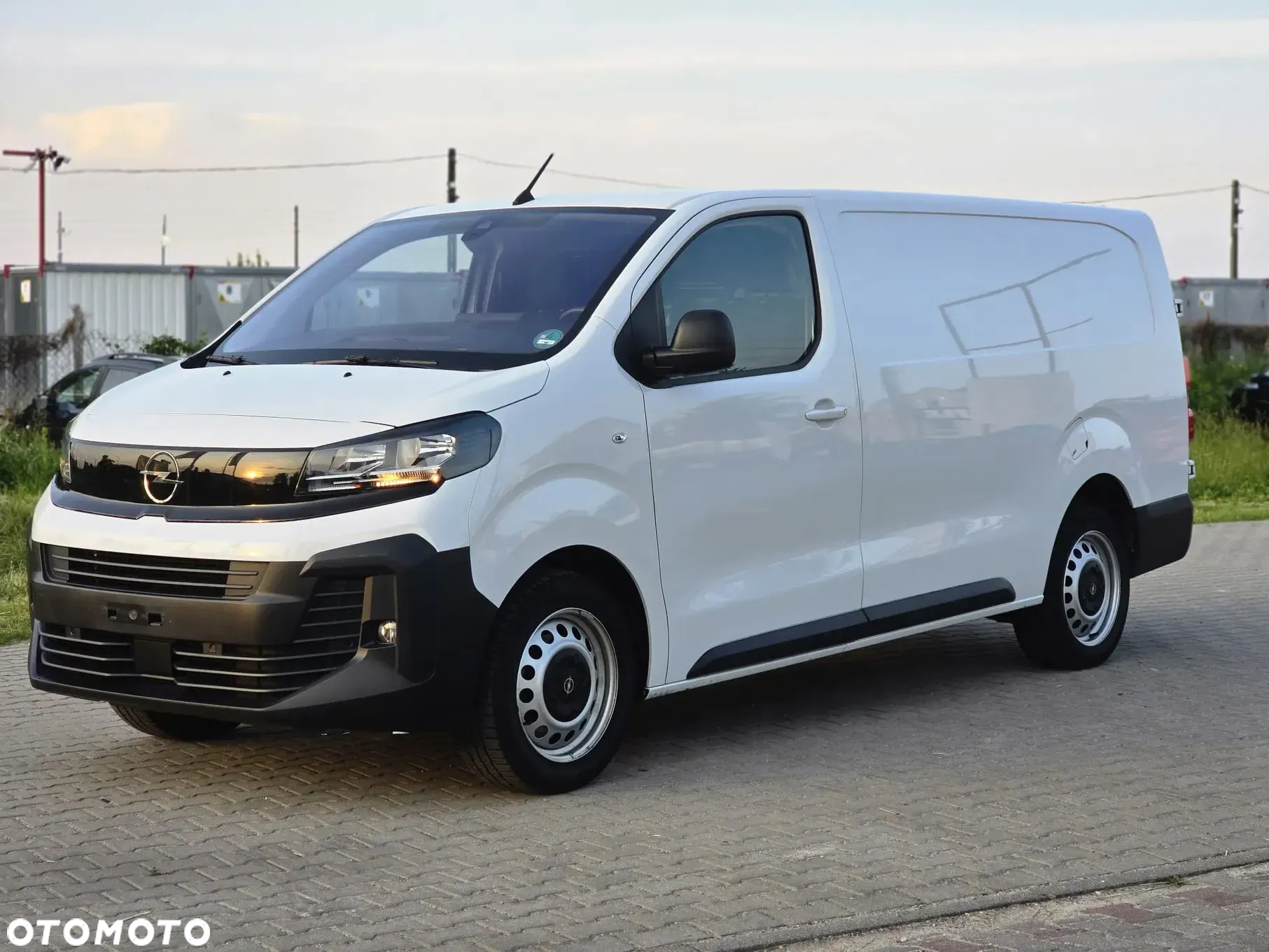 Opel Vivaro Kasten - 6