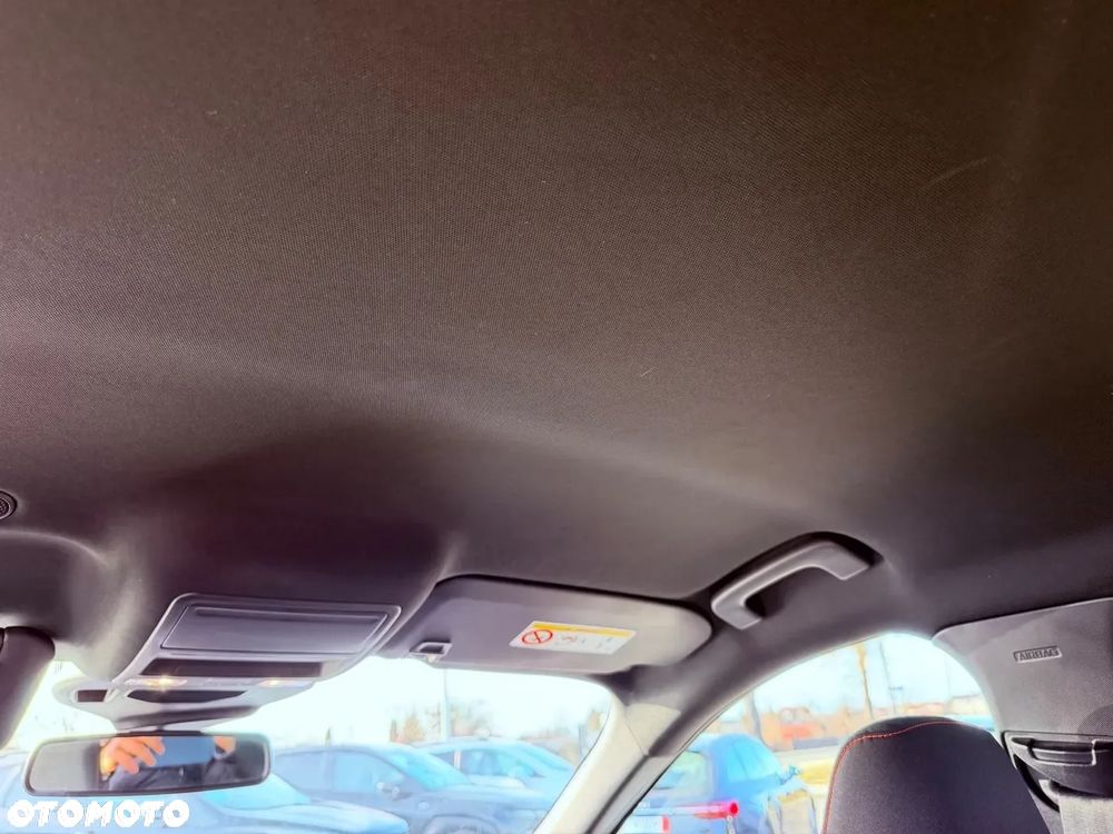 Ford Kuga 2.0 EcoBlue Hybrid ST-LINE - 19