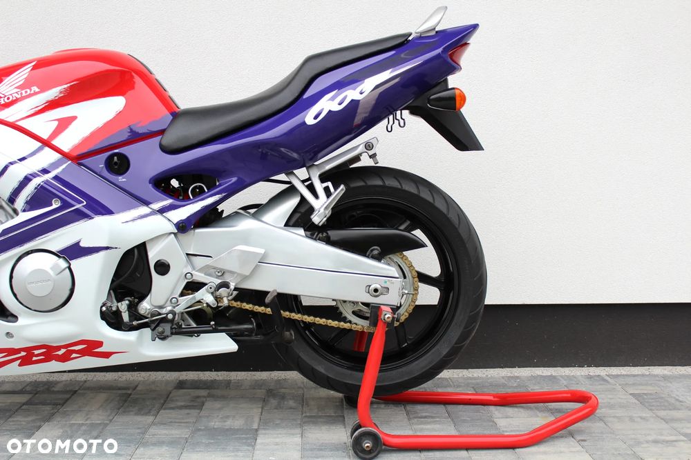 Honda CBR - 8