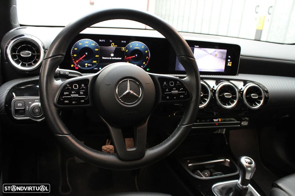 Mercedes-Benz A 200 Progressive - 36