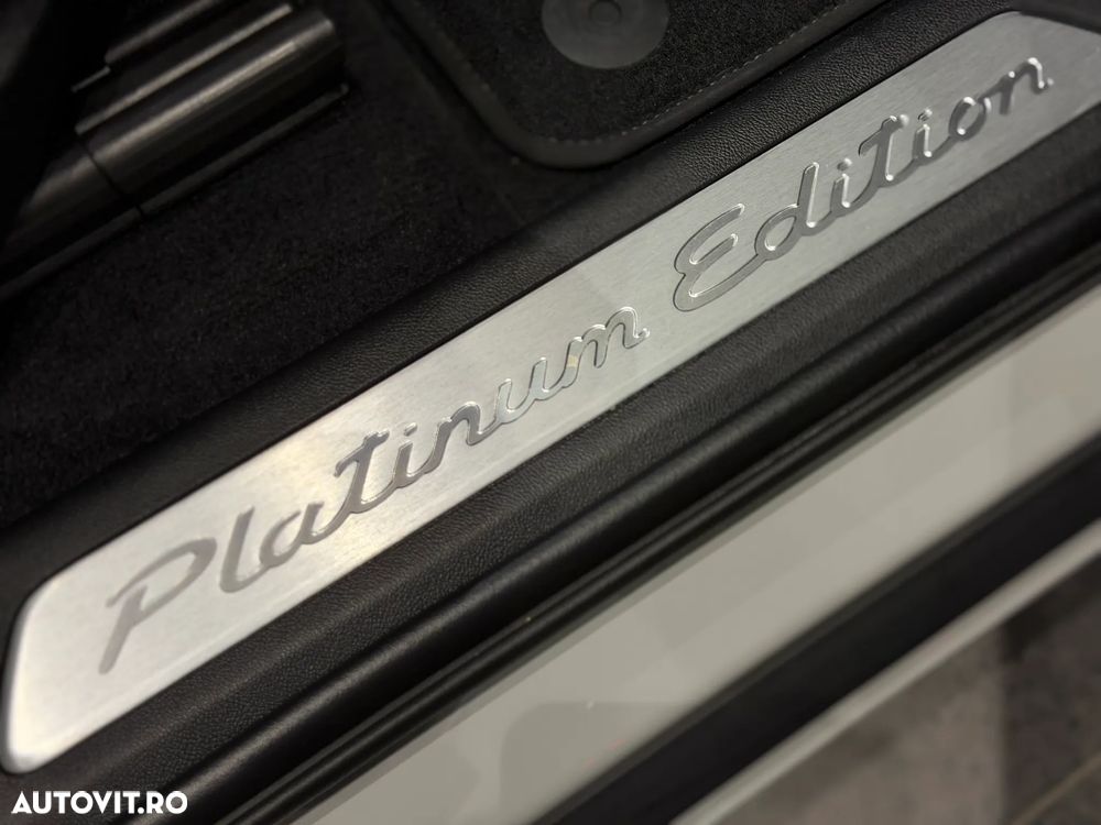 Porsche Cayenne - 26