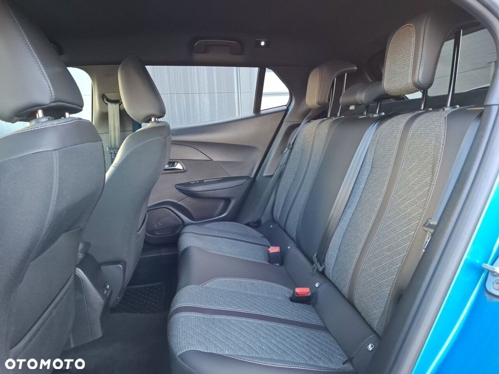 Peugeot 2008 - 11