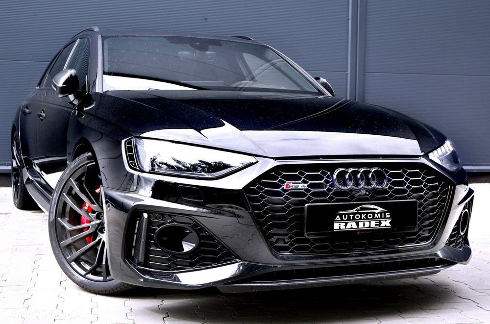 Audi RS4 Limousine - 2