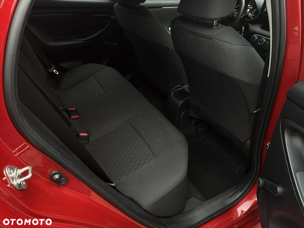 Toyota Yaris 1.5 Comfort - 12