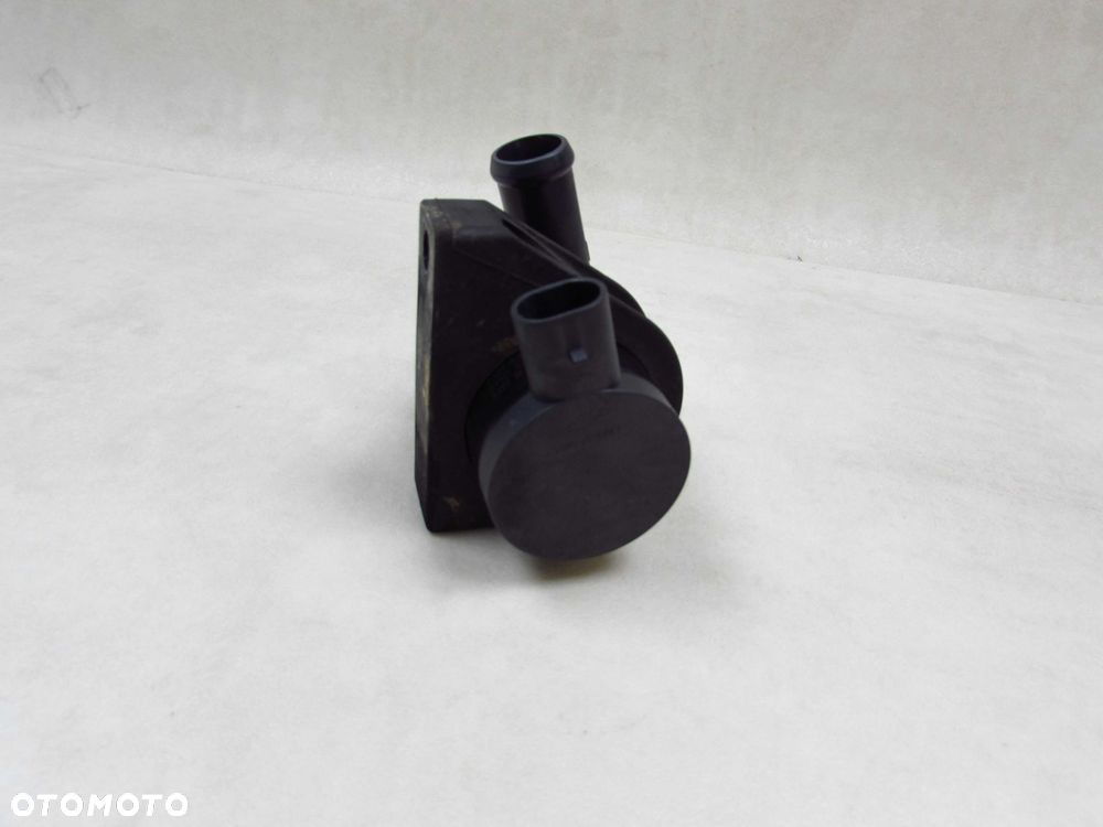 VOLVO C30 S40 V50 S60 II V60 XC 1.6 D2 2.0 10- POMPA PLYNU DODATKOWA OBIEGU 703715000 - 4