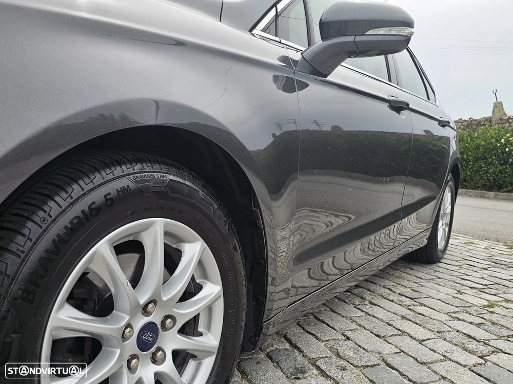 Ford Mondeo - 10