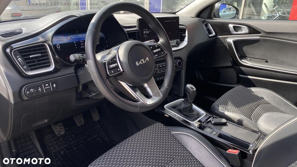 Kia XCeed 1.5 T-GDI Business Line - 9