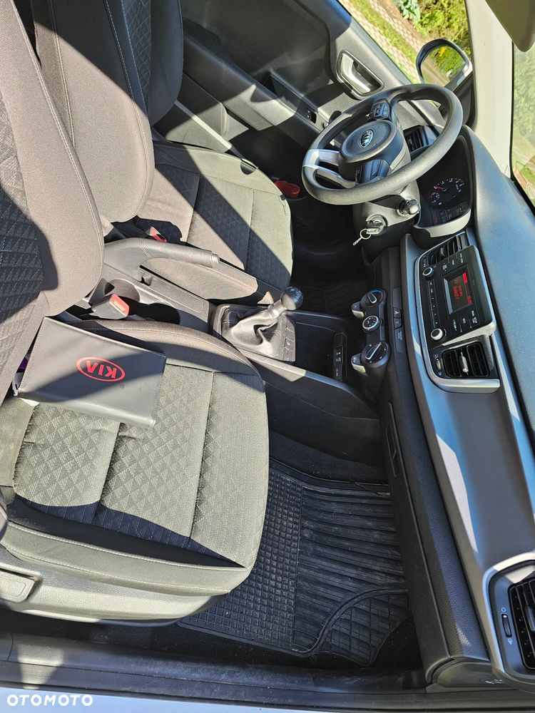 Kia Rio 1.2 Attract - 12