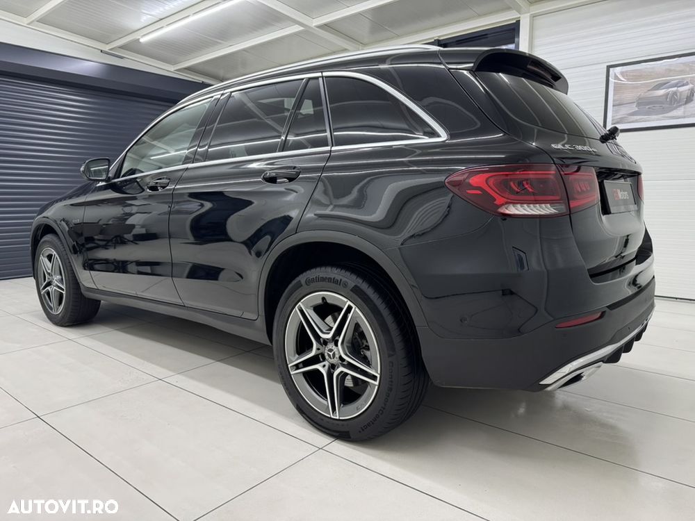Mercedes-Benz GLC 300 e 4Matic 9G-TRONIC AMG Line - 4