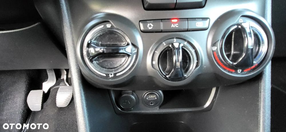 Peugeot 208 1.2 PureTech Active - 27