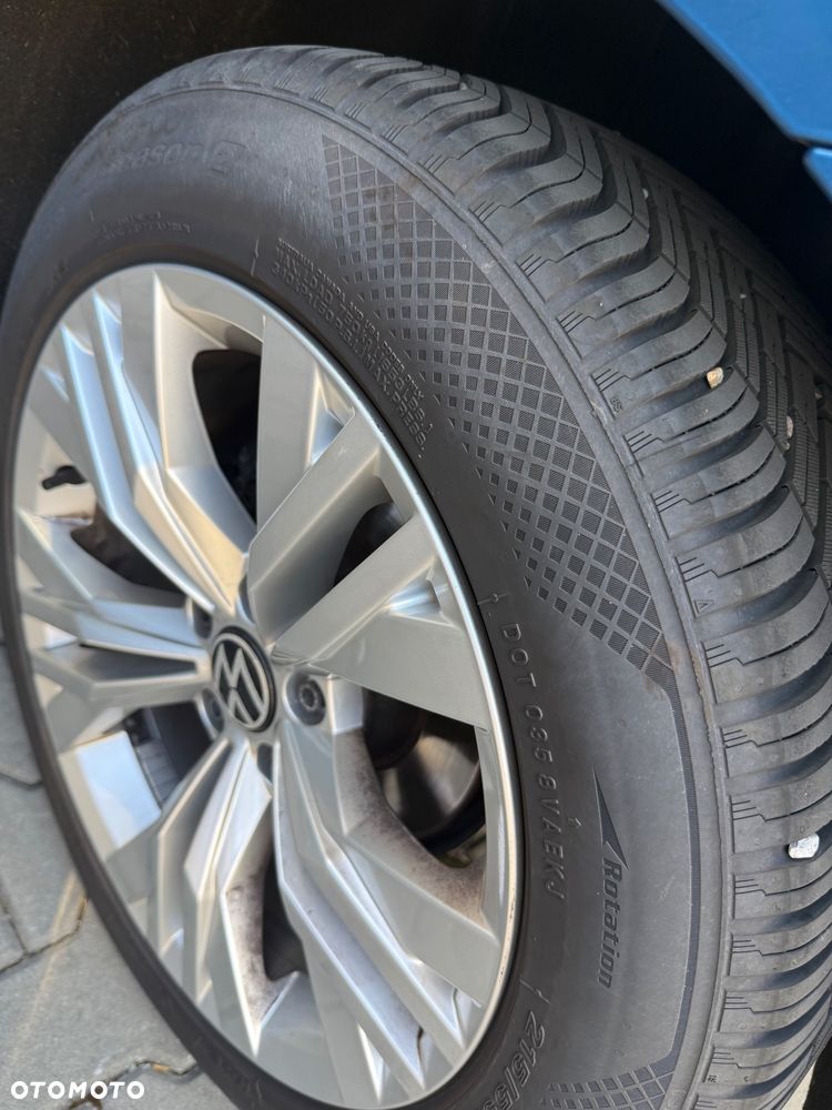 Volkswagen Touran 2.0 TDI SCR DSG ACTIVE - 21