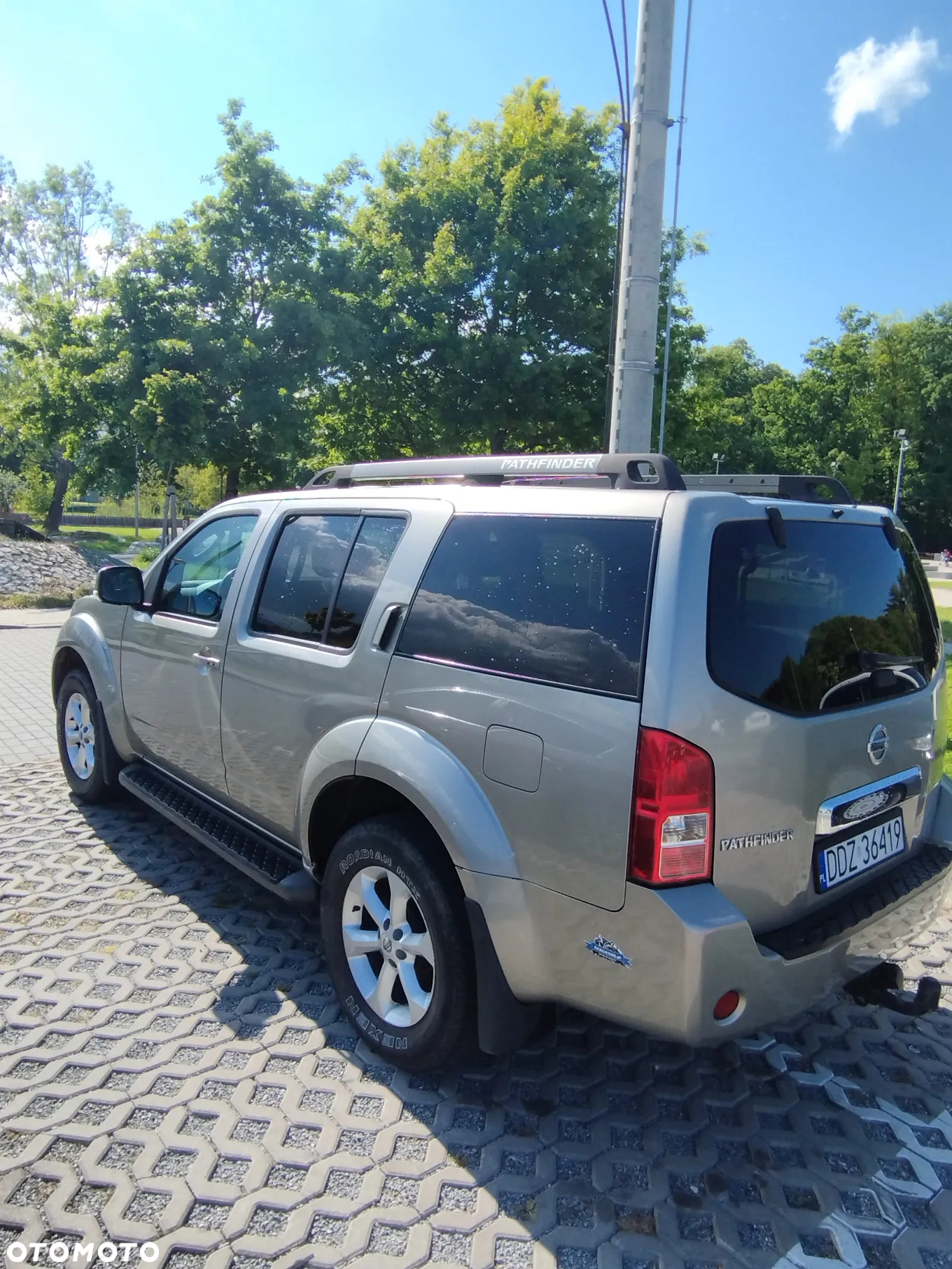 Nissan Pathfinder - 4