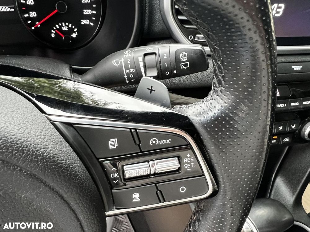 Kia Sportage 1.6 T-GDI 7DCT 4x4 GT Line - 17