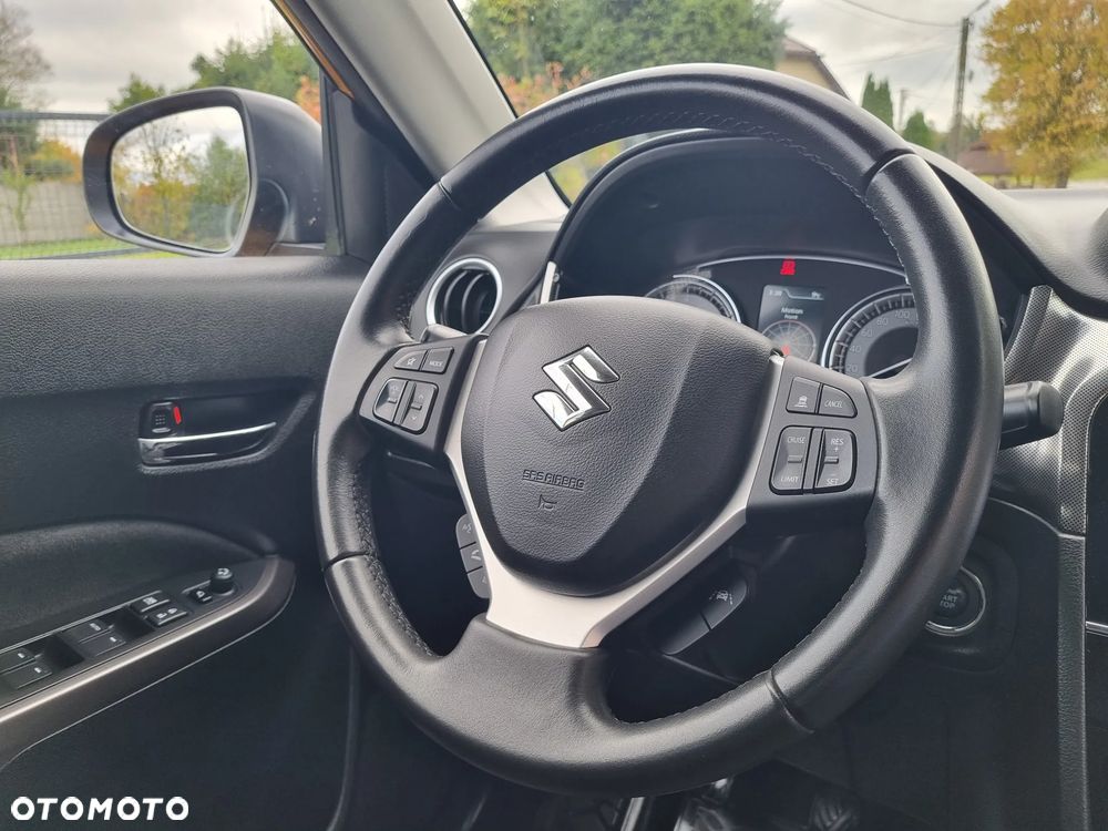 Suzuki Vitara 1.4 Boosterjet Premium 2WD - 29