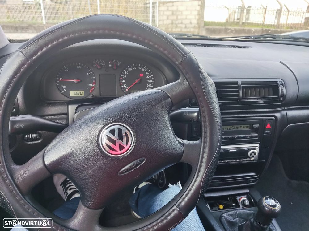 VW Passat Variant 1.9 TDi Confortline - 11