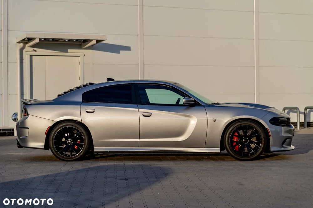 Dodge Charger - 5