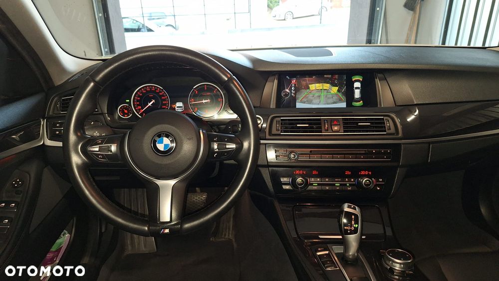 BMW Seria 5 518d - 17