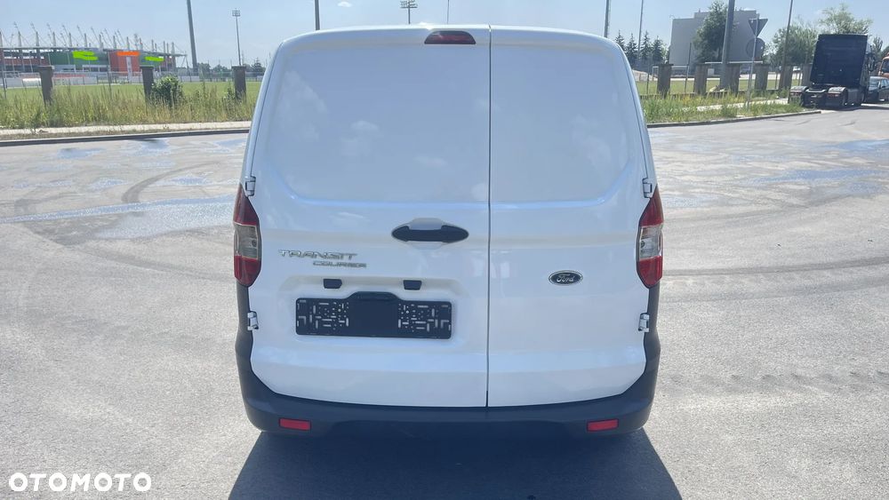 Ford Transit Courier - 3