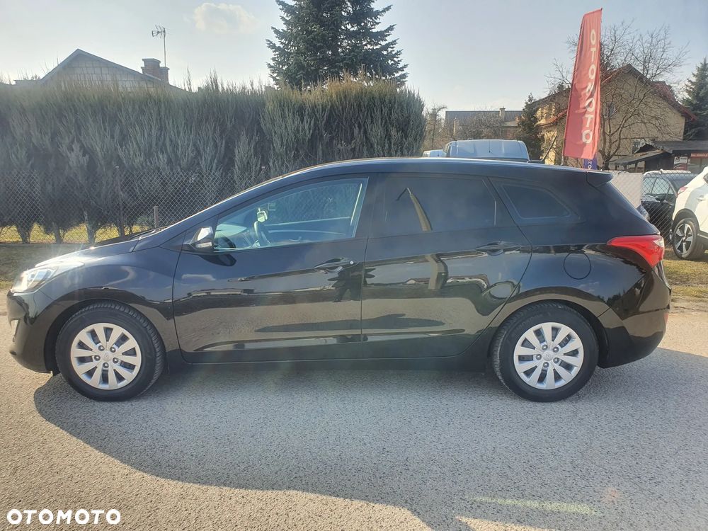 Hyundai i30 blue 1.6 CRDi Classic Navigation - 8