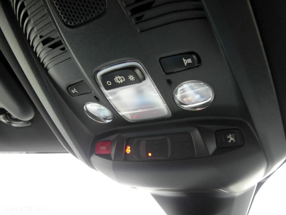 Peugeot 3008 HDi FAP 150 Platinum - 36