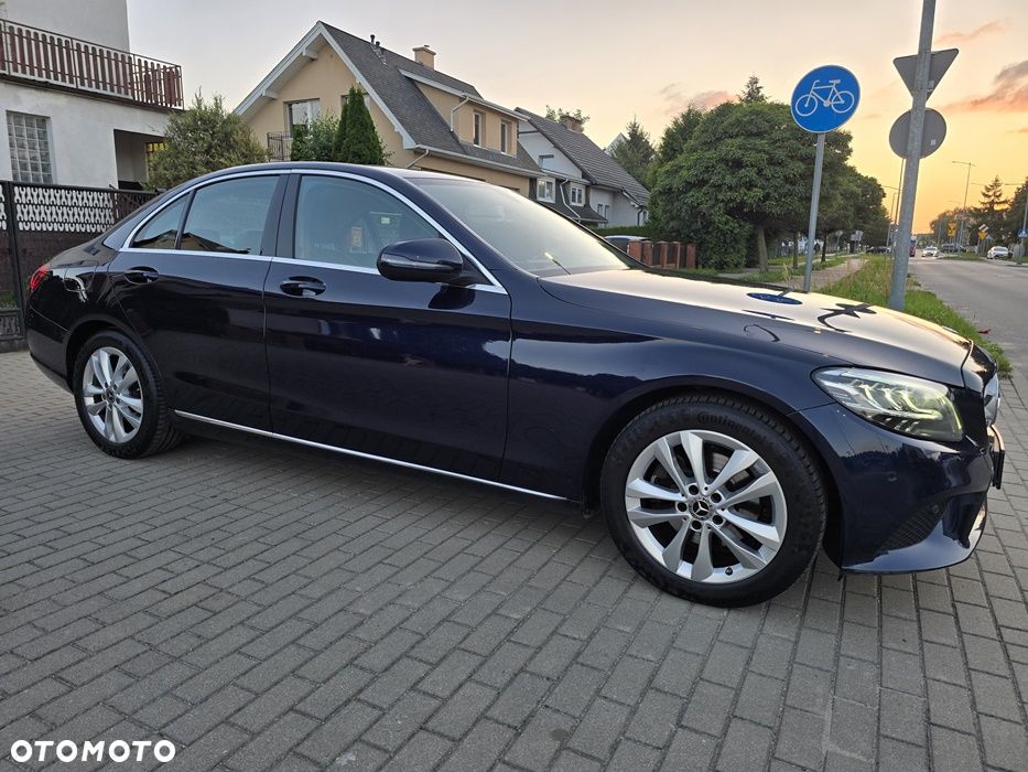 Mercedes-Benz Klasa C 220 d 9G-TRONIC - 21