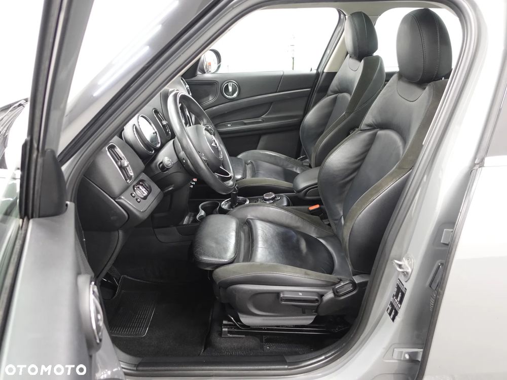 MINI Countryman Cooper All4 Essential Trim - 20