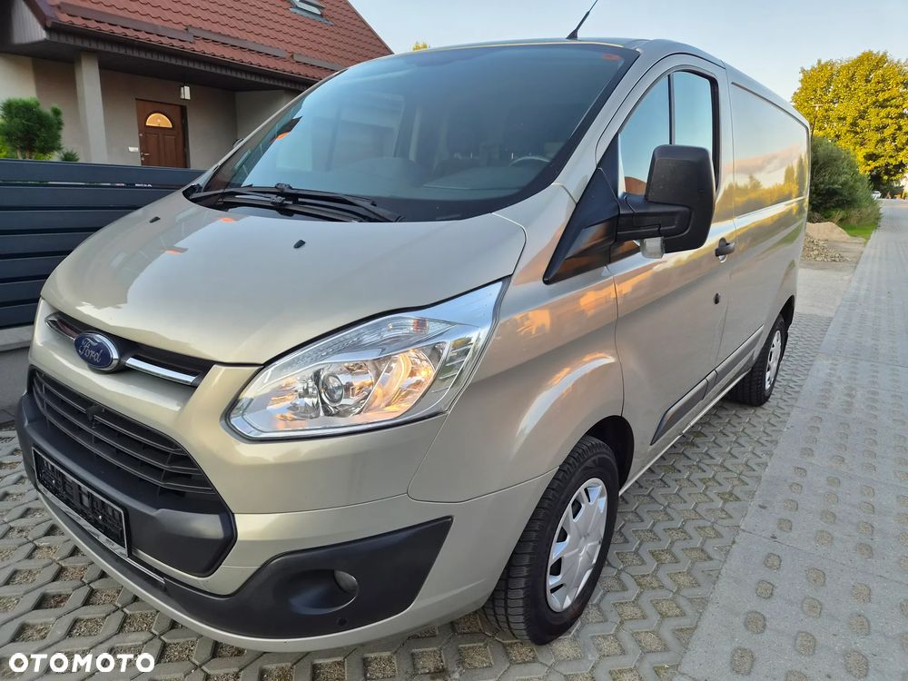 Ford TRANSIT CUSTOM - 2