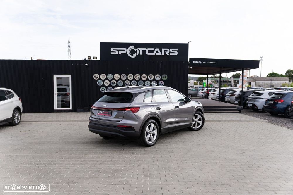Audi Q4 e-tron 45 quattro - 9