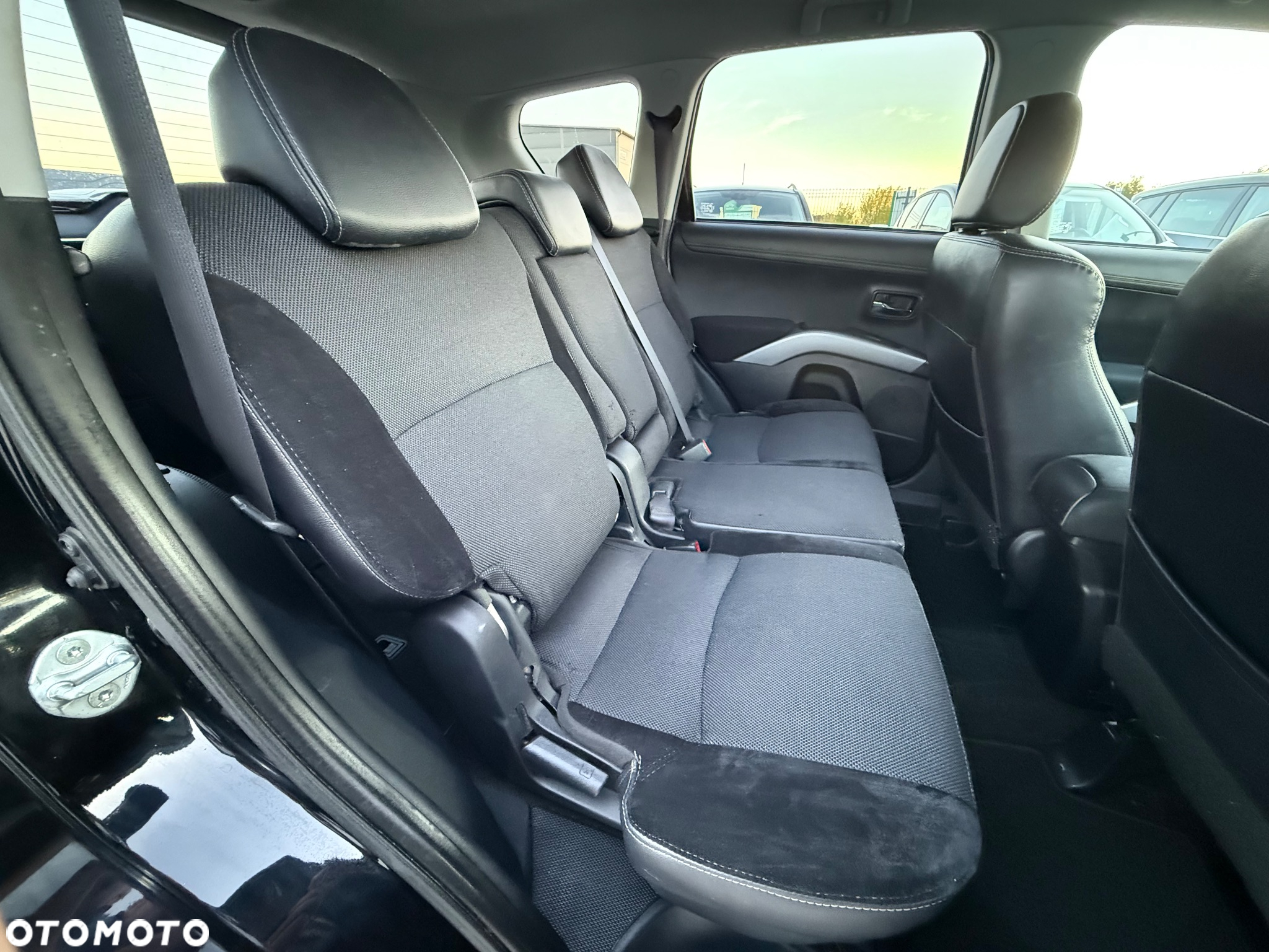 Mitsubishi Outlander 2.0 2WD CVT Invite - 22