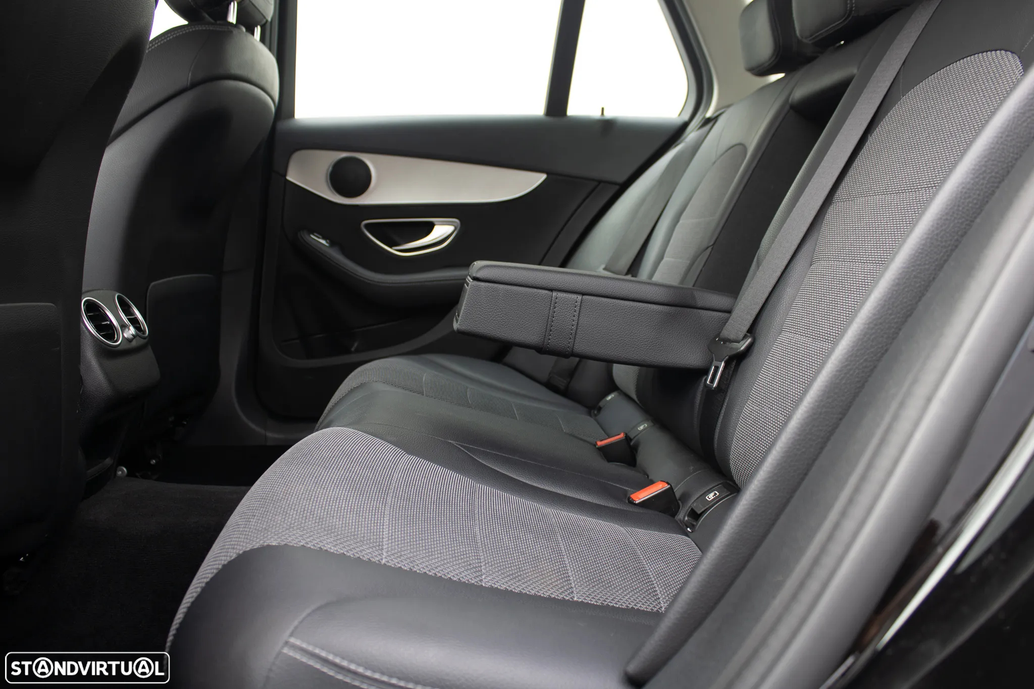 Mercedes-Benz C 220 BlueTEC Avantgarde+ Aut. - 17