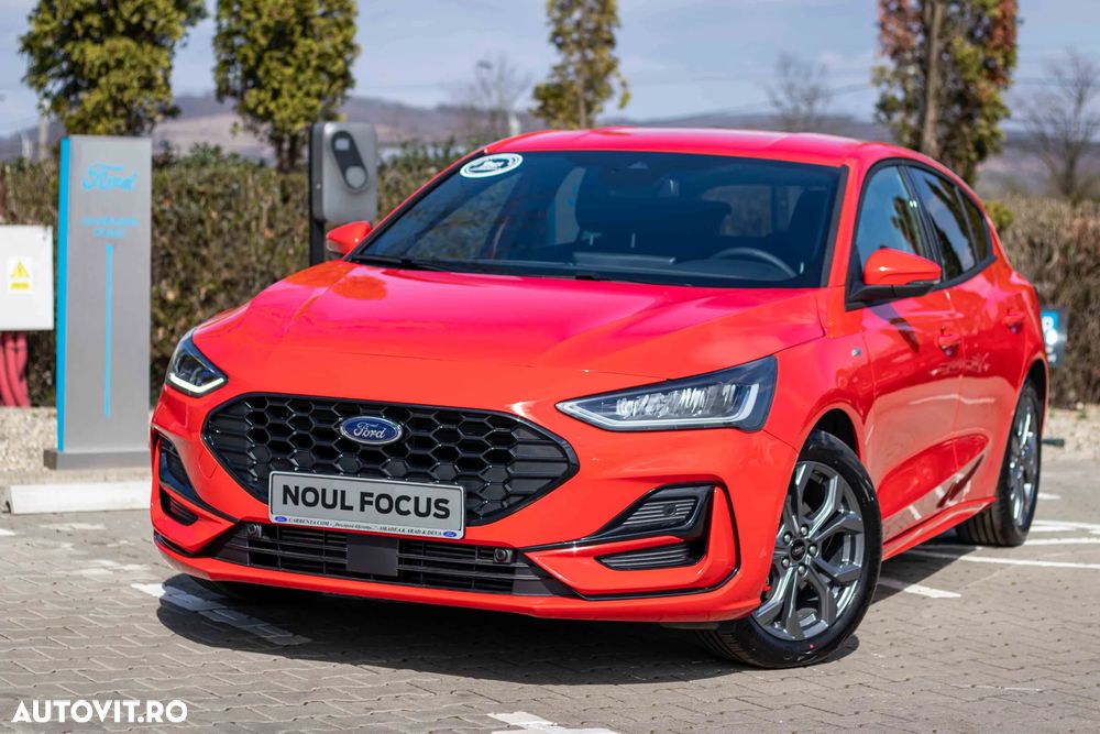 Ford Focus 1.0 EcoBoost 6MT MHEV ST-Line X - 3