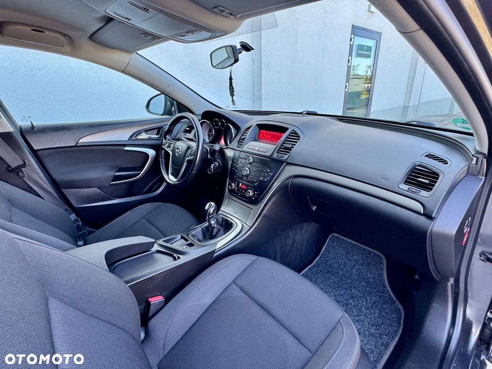 Opel Insignia 1.8 Sport - 19