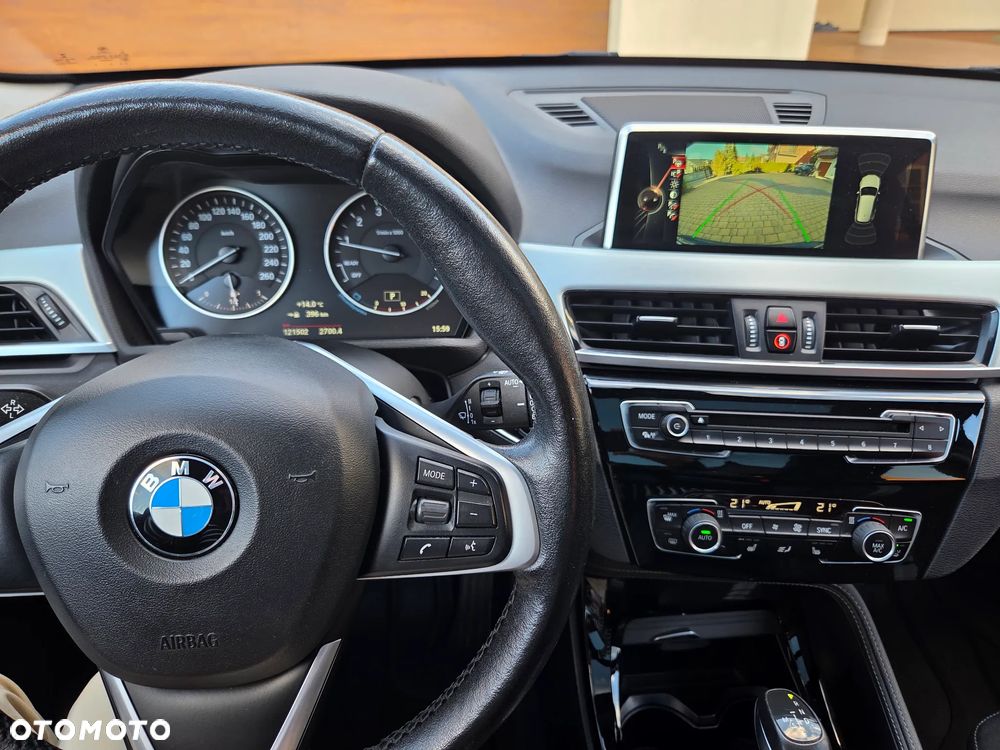 BMW X1 xDrive20i xLine - 6