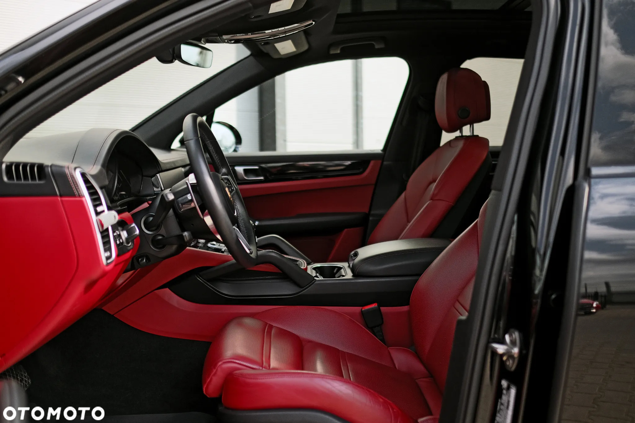 Porsche Cayenne - 14
