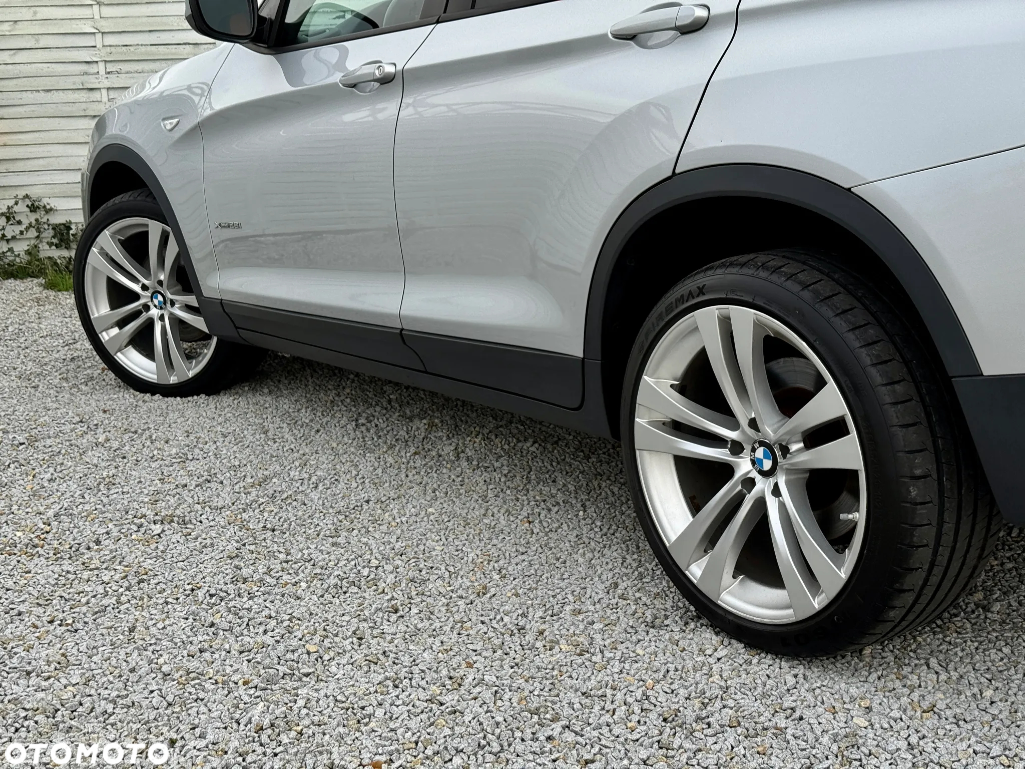 BMW X3 28i xDrive - 24