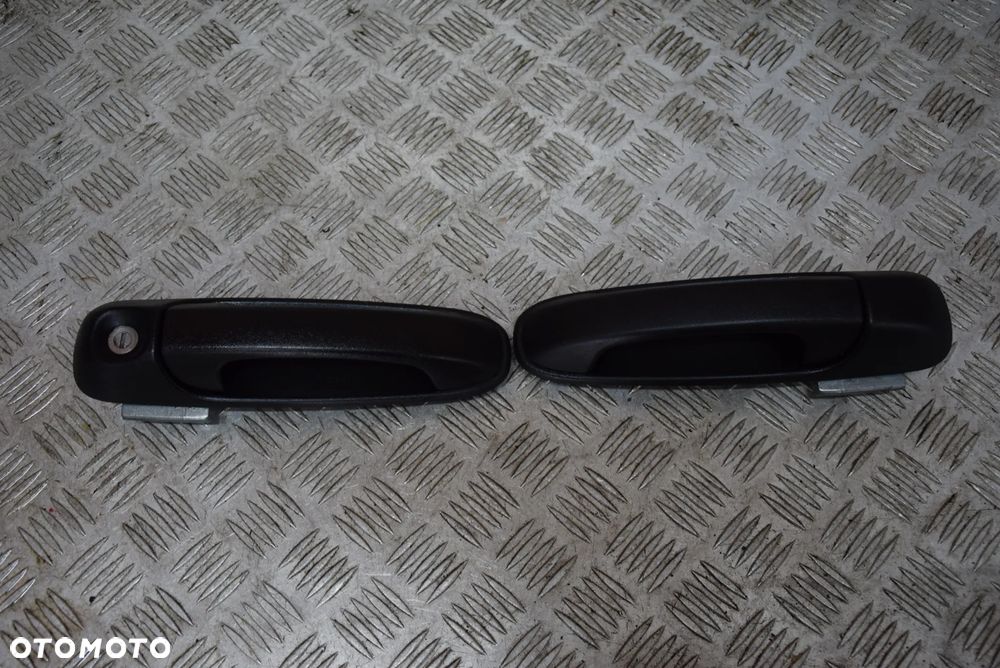 DODGE DURANGO II KLAMKA LEWA PRAWA PRZÓD - 1