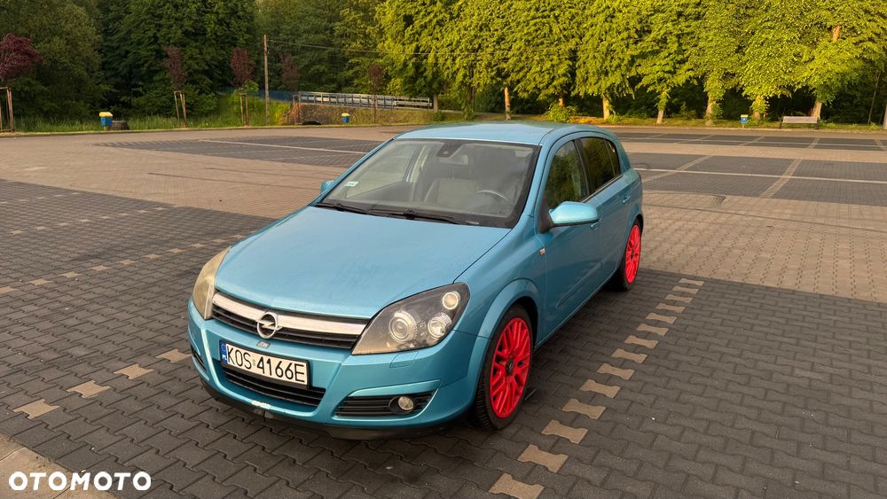 Opel Astra 2.0 Turbo Cosmo - 11