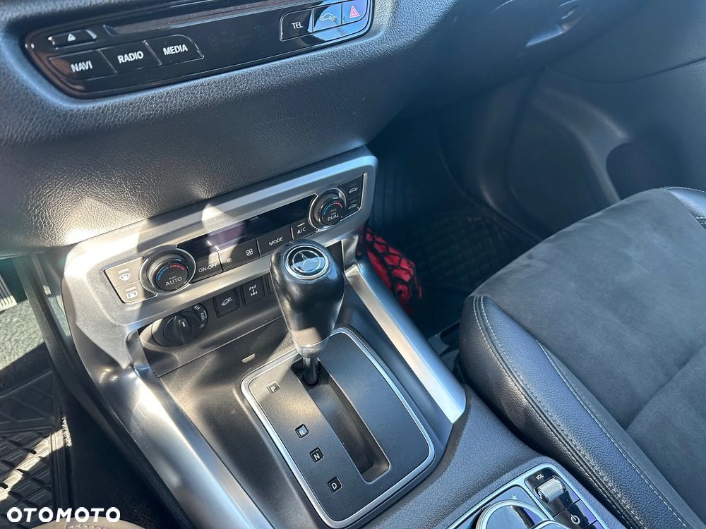 Mercedes-Benz Klasa X - 12