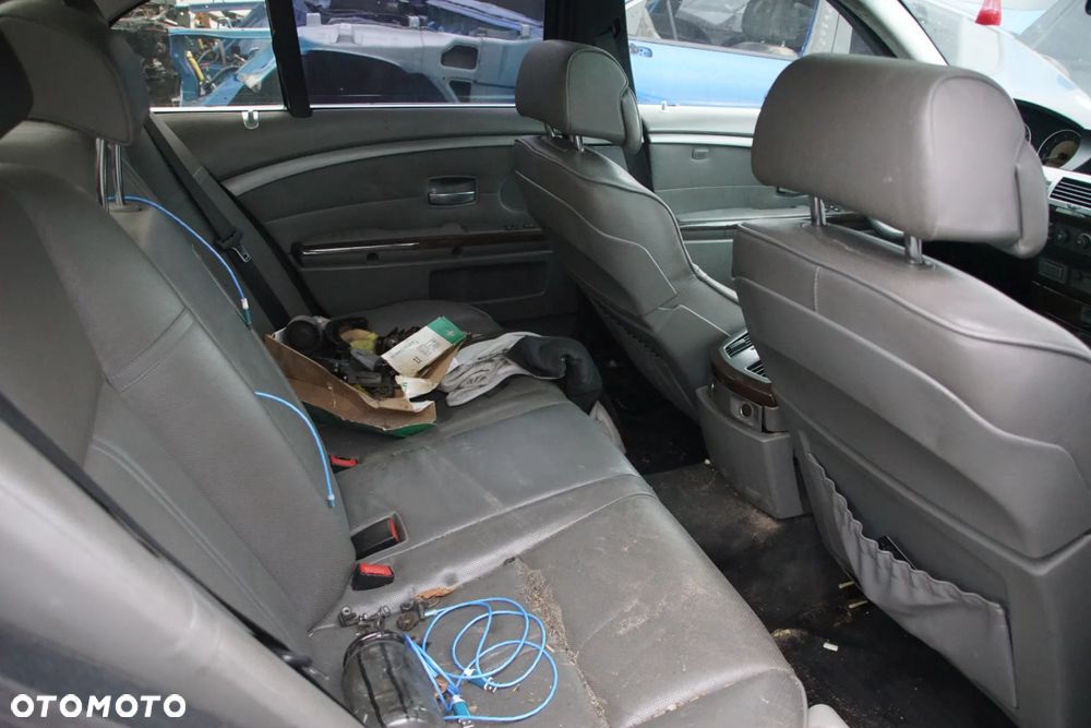 Auto na części - BMW E65 735i 3.6 V8 272 KM N62B36 GA6HP26Z 2002R Silnik Skrzynia Drzwi Maska Błotnik Zderzak Klapa Lampa Lusterko Szyba Deska Kokpit Sterownik Moduł Czujnik Licznik Panel Pokrętło iDrive - 15